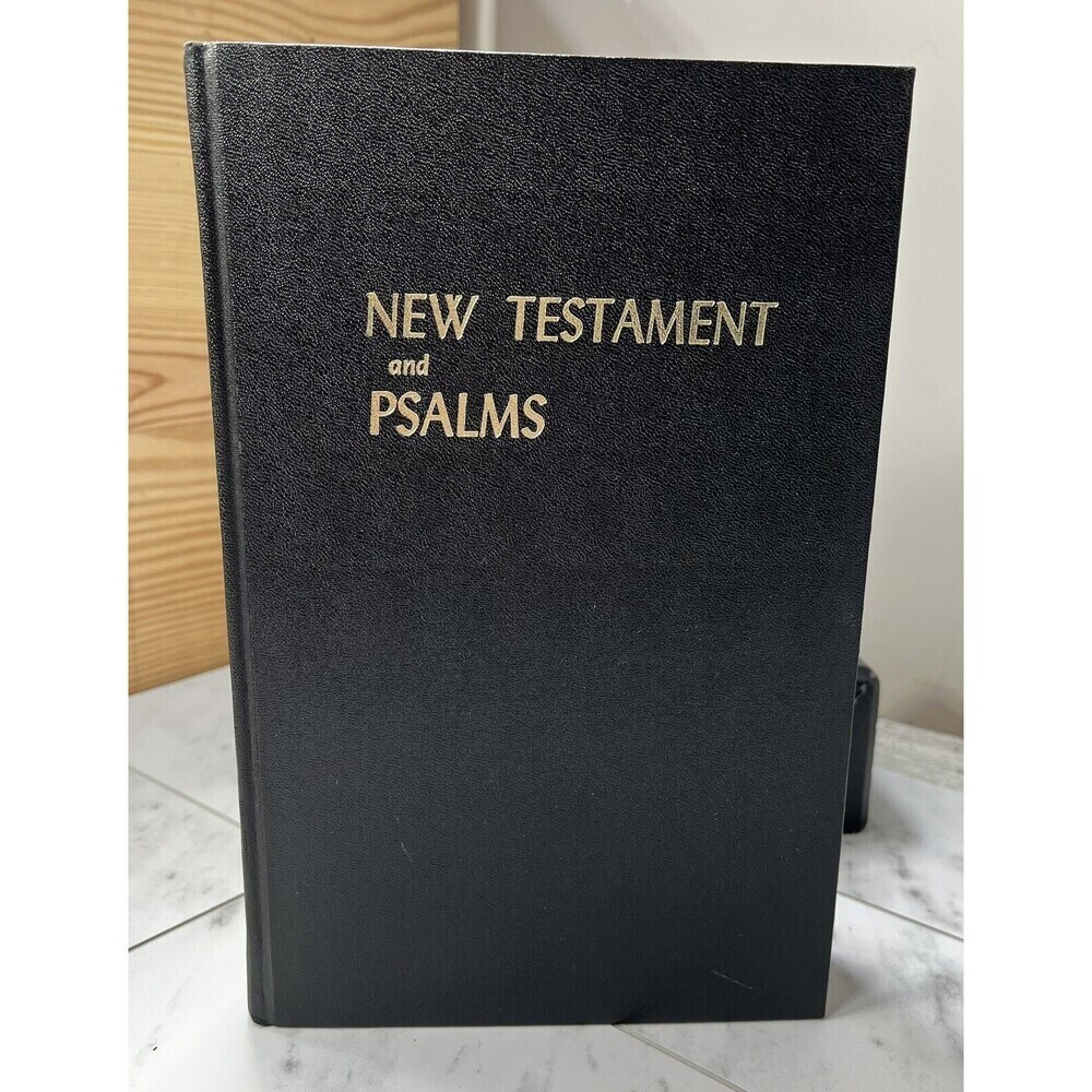 New Testament and Psalms KJV 1611 Vintage Giant Print Hardcover Black VERY GOOD
